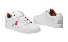 
      Sneaker Baron Papillon Basse blanche Fête des mères 2 fleurs
  