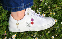 
      Sneaker Baron Papillon Basse blanche Fête des mères 2 fleurs
  