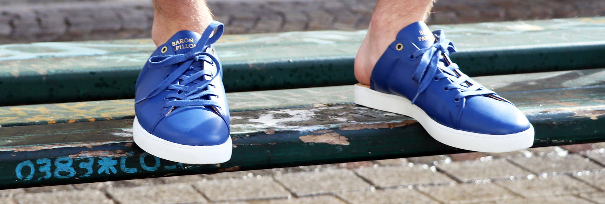 commander mule bleue